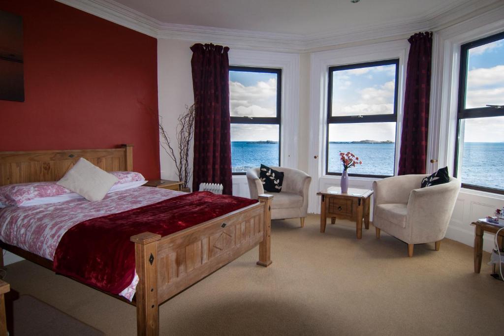 Clarmont Guest House Portrush Exteriör bild