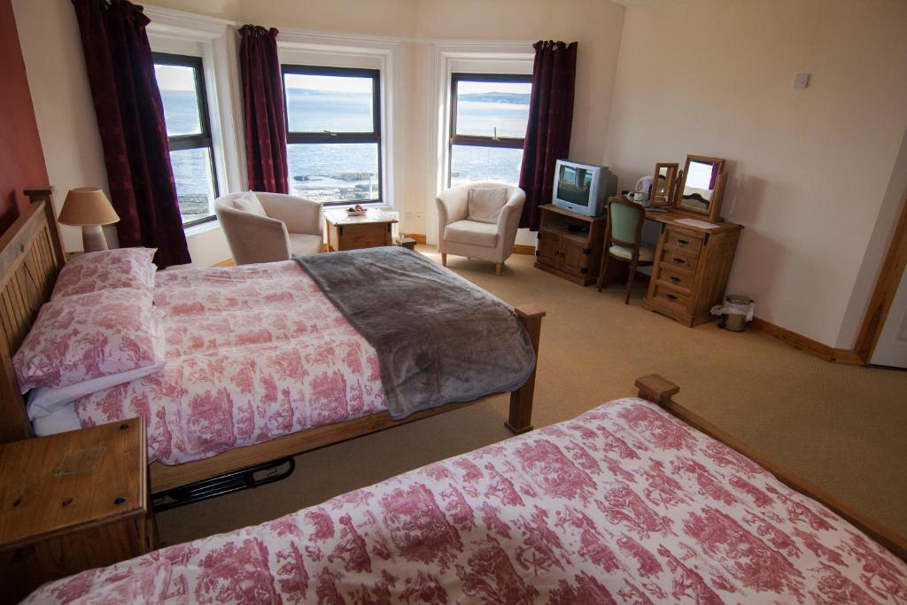 Clarmont Guest House Portrush Exteriör bild